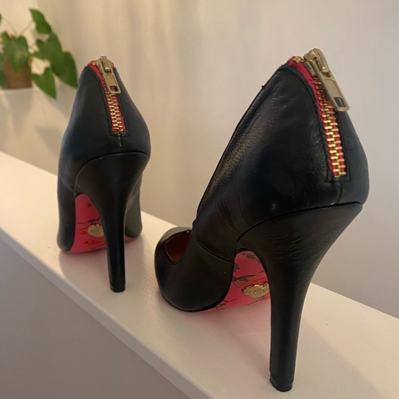 Betsey Johnson Shoes - Black Betsey Johnson Heels